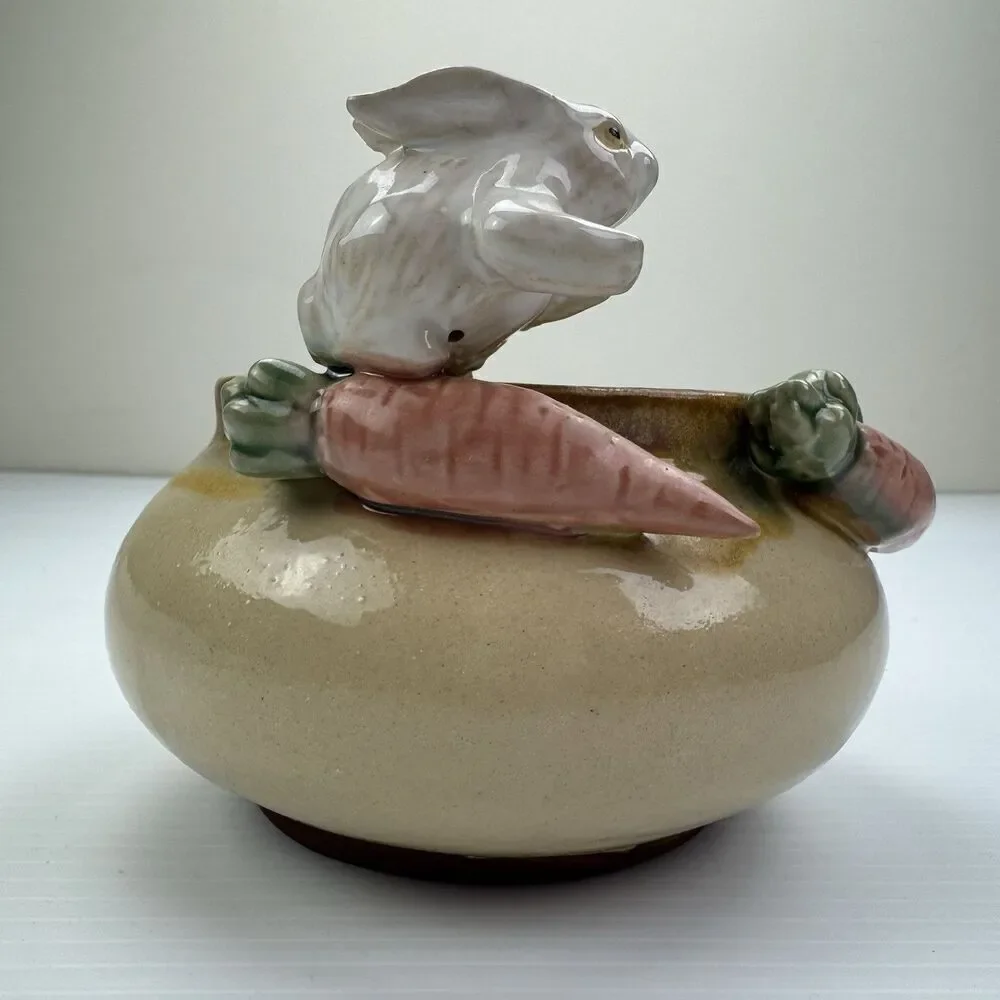 Vintage Easter Bunny Pottery Candy Bowl w Carrots Rabbit Spring Decor
